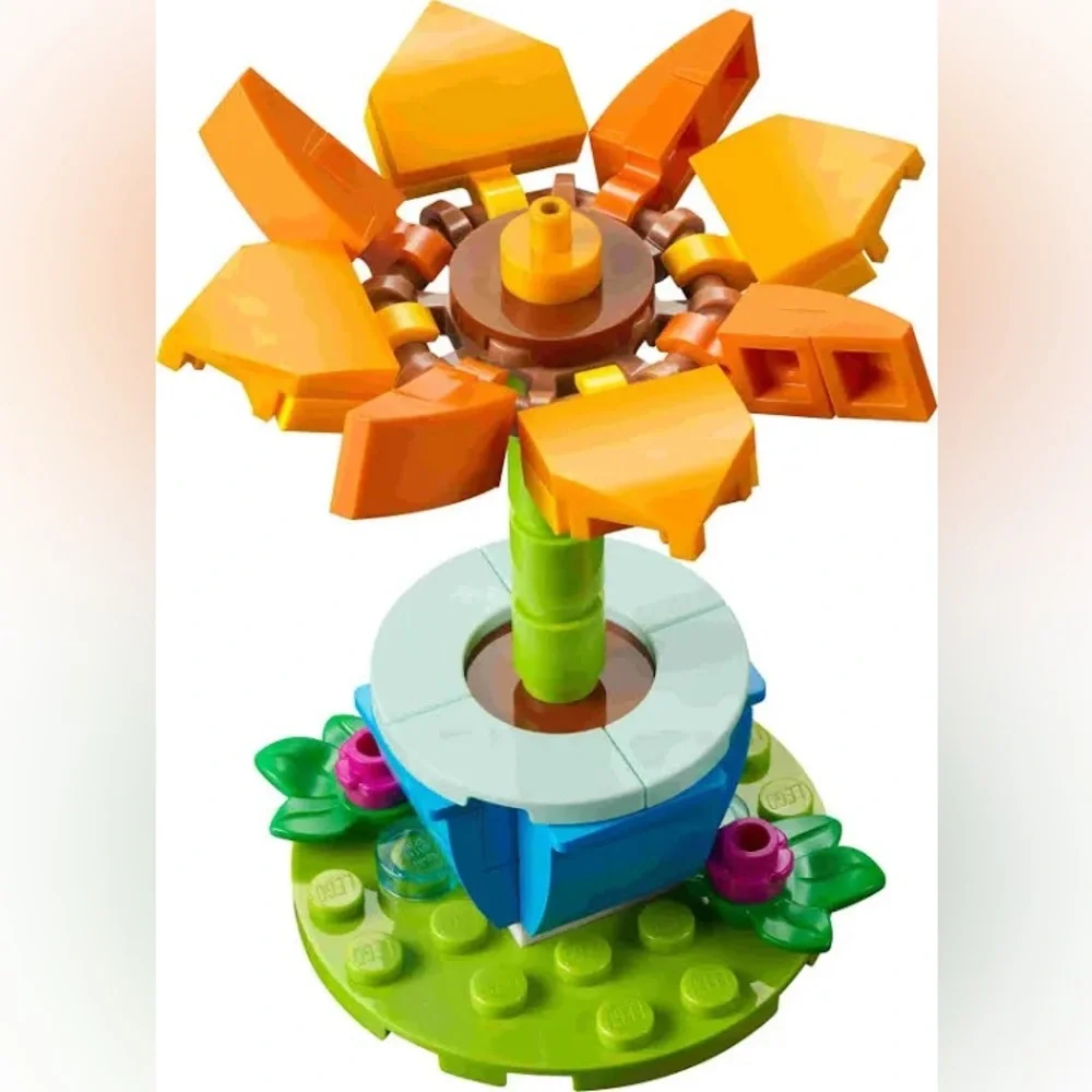 LEGO (RETIRED SET)Friends Garden Flower and Butterfly (30417), 57 Pieces, NIB